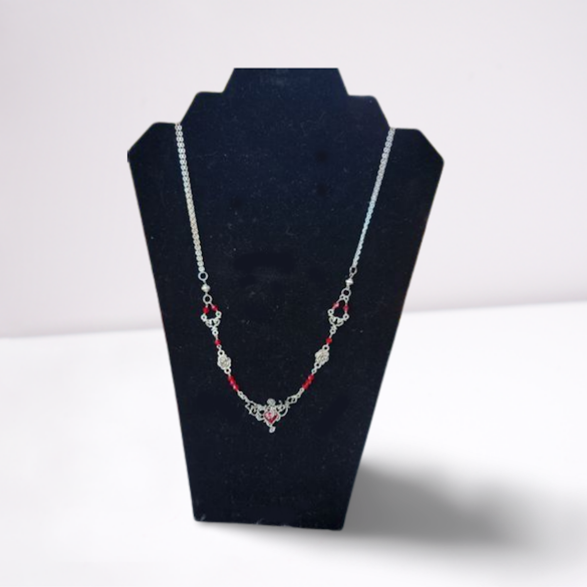ROSES ARE RED NECKLACE