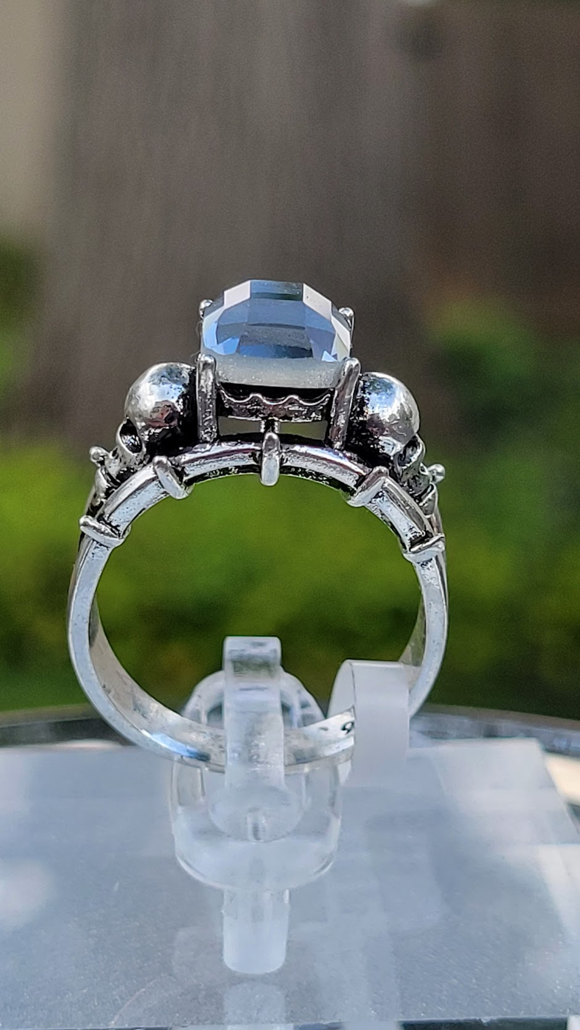 MR. BONES' SOLITAIRE RING SZ 8