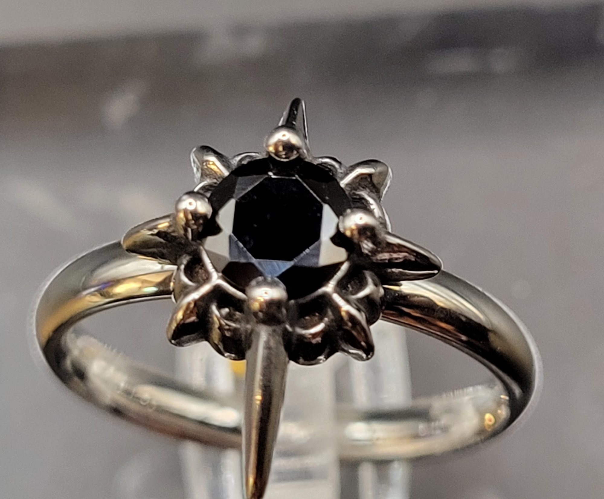 STARBURST RING