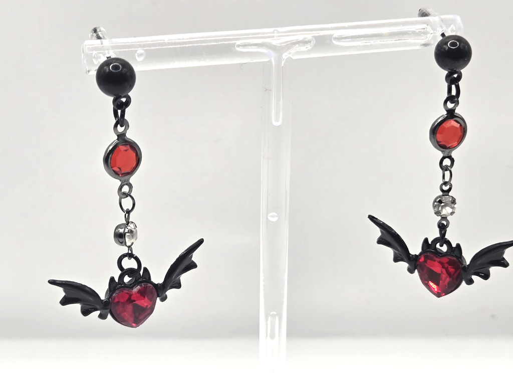 WINGED HEART DANGLE