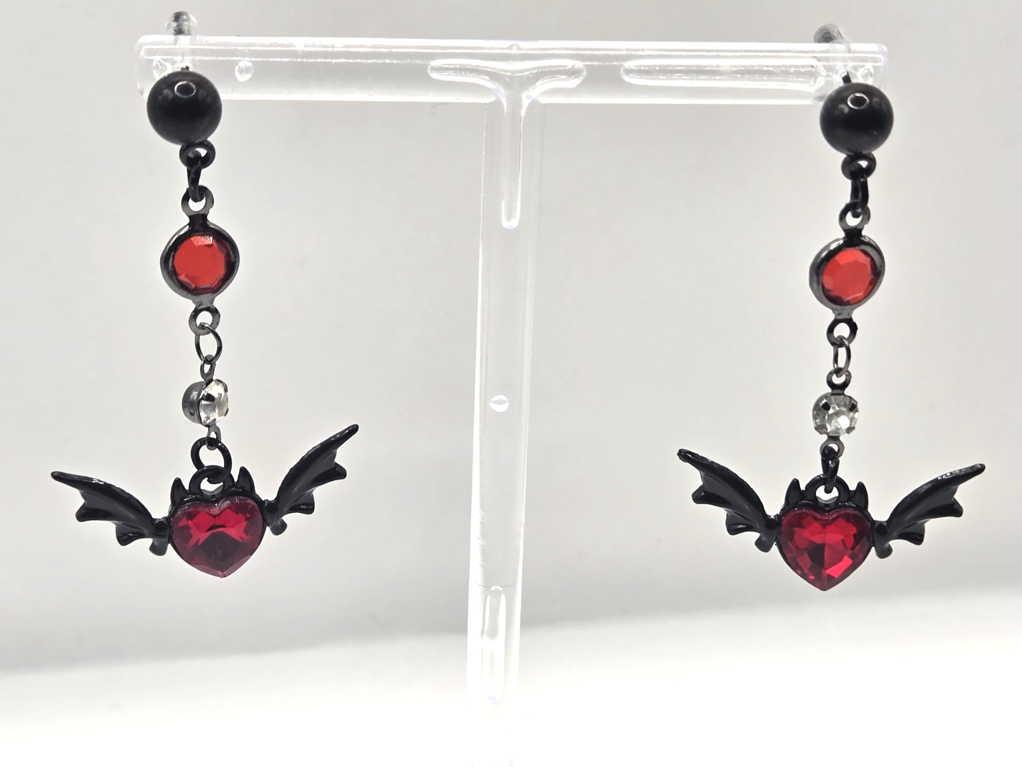 WINGED HEART DANGLE