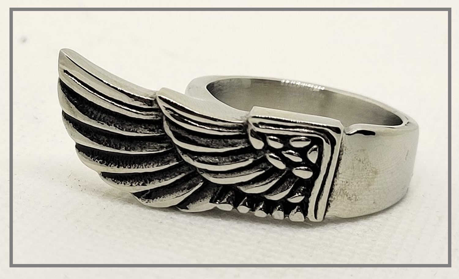 RETRO WING RING